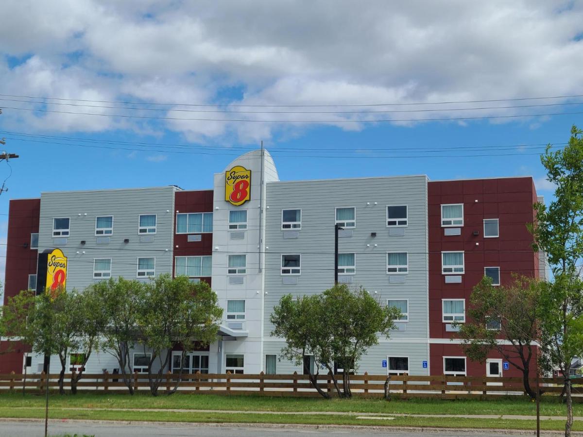 Hotel Super 8 By Wyndham Thompson Zewnętrze zdjęcie
